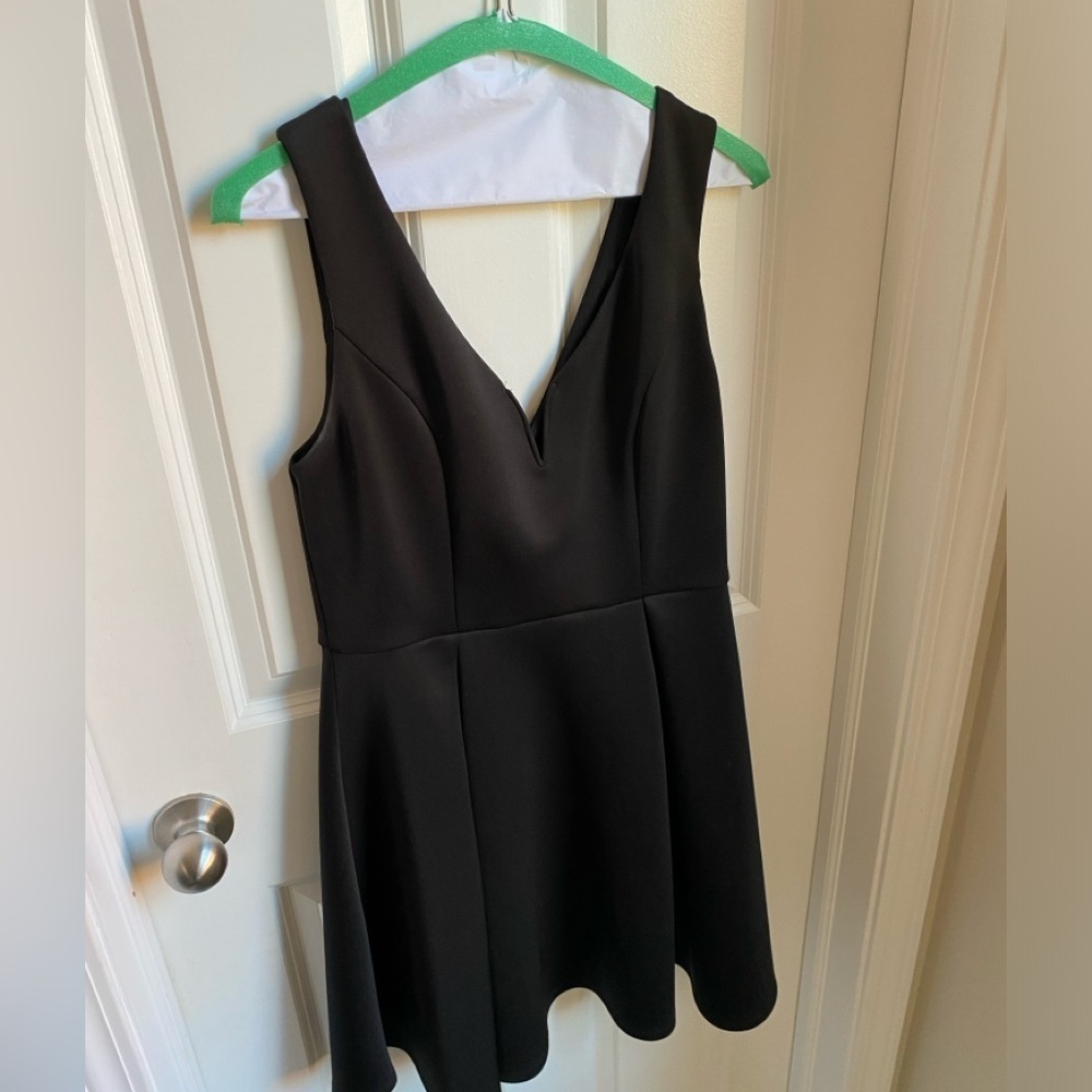 Forever 21 A-Line Mini Dress with Flared Skirt Holiday Party - Picture 3 of 5